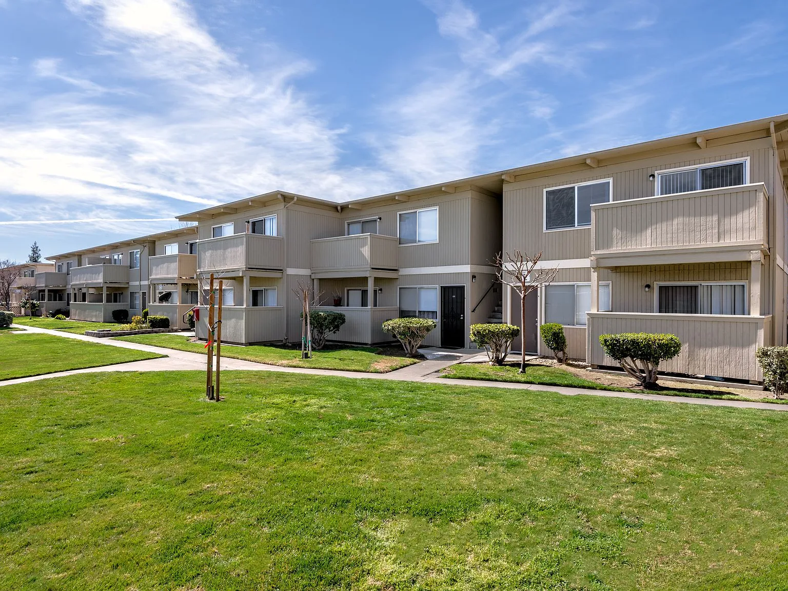 Stardust Villa Apartments — Photo 2