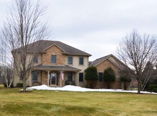 W289N8957 Antler Cir, Hartland, WI 53029