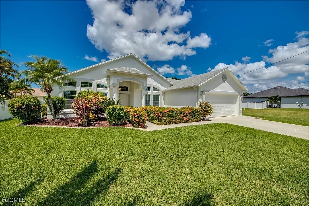 3 bed, 2.0 bath, 1811 sqft, $6,500 — Photo 1