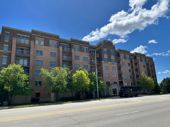 77 N Wolf Rd Unit 203, Northlake, IL 60164
