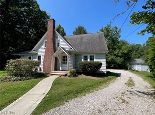 12386 Auburn Rd, Chardon, OH 44024