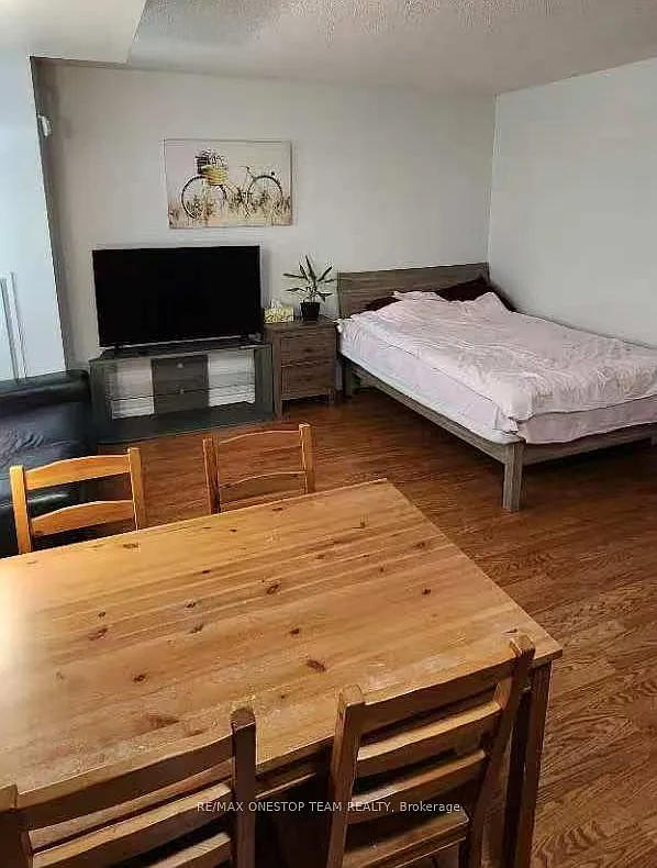 Studio, $1,950 — Photo 4
