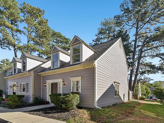 3rd image of 5616 Windy Hollow Ct