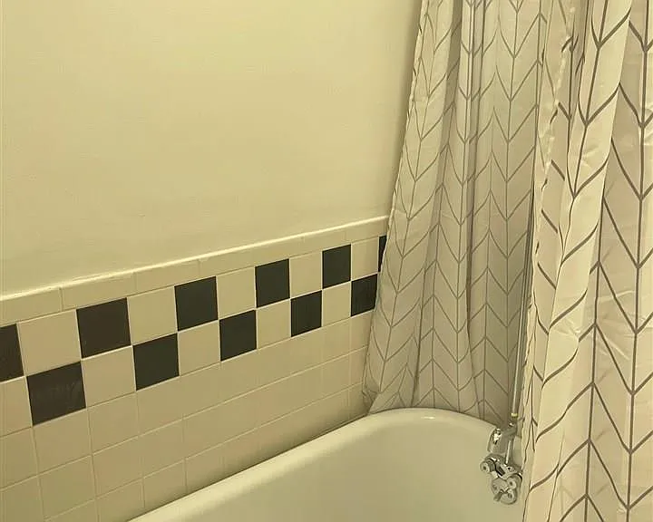 3930 Trumbull St #2 — Photo 13