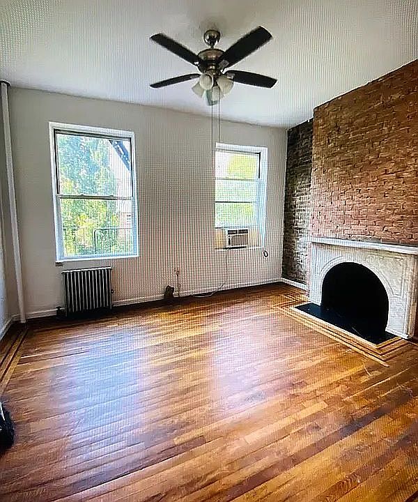 1st image of 31 Carmine St APT 4
