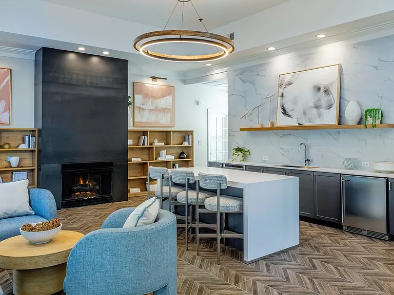 eaves Wilmington resident lounge