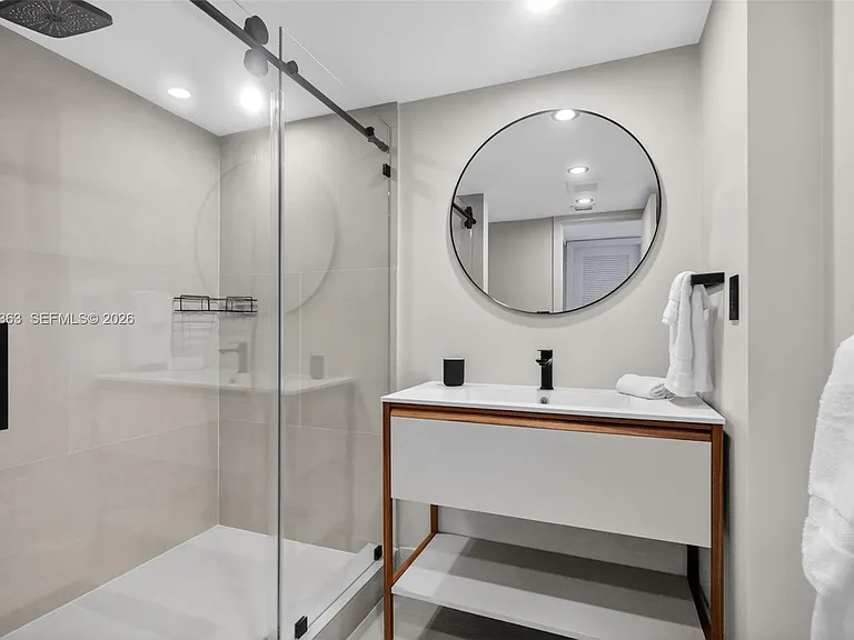 2555 Collins Ave #1812 — Photo 16