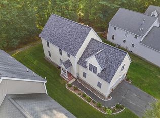 138 Barbara Ln #138, Hudson, NH 03051