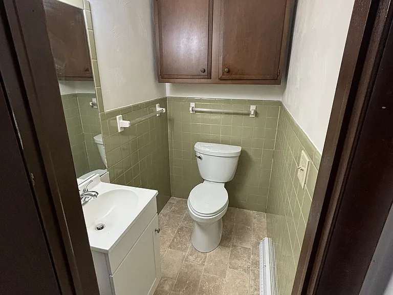 708-712 Venango Ave #8 — Photo 3