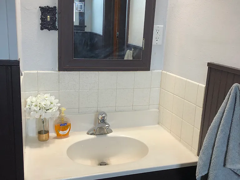 1018 E Nora Ave — Photo 15