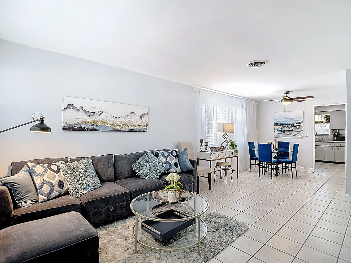 2 Bedroom 1 Bath Apartment Home Located In St. Petersburg, Fl — Photo 3