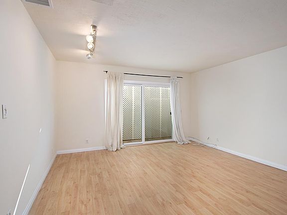 2nd image of 2849 A St APT 6