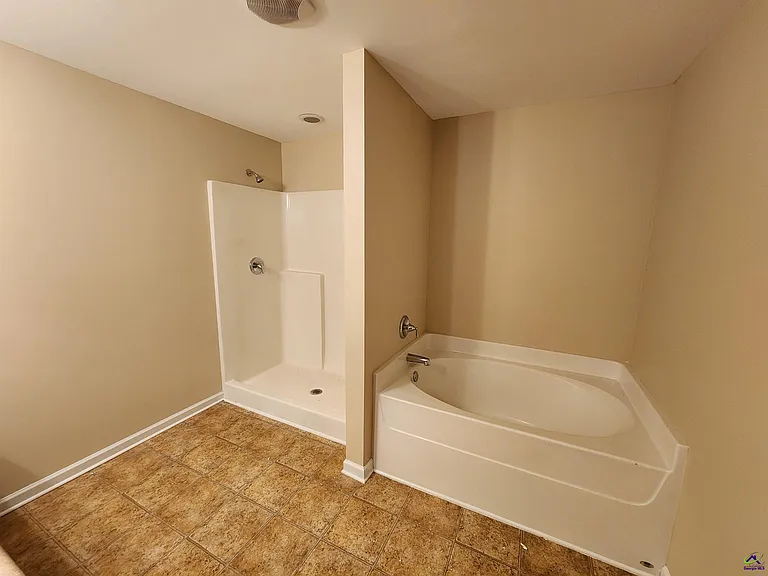 223 Flowing Meadows Dr — Photo 34