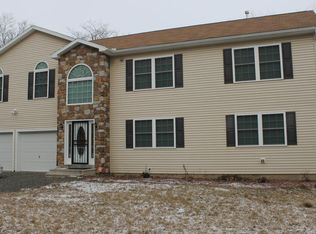 9110 Wilson Ct, Tobyhanna, PA
