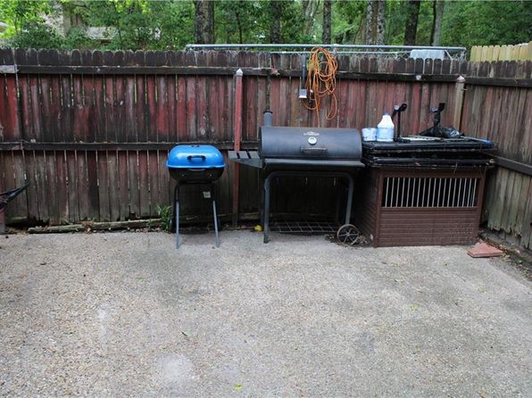 2517 N Pinecliff Ct, Mobile, AL 36605