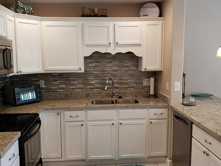 801 Beach Blvd — Photo 12