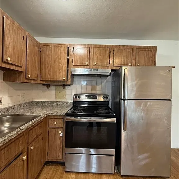 87 Cedar St #6 — Photo 13
