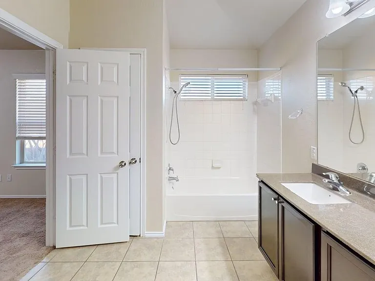 6600 Katy Creek Ln — Photo 14