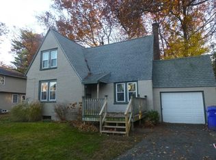 3 Bonnyview St, Springfield, MA 01109