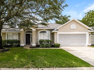 9135 Prosperity Lake Dr, Jacksonville, FL 32244
