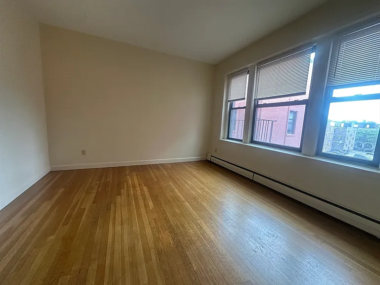1242 Commonwealth Ave #42 — Photo 2
