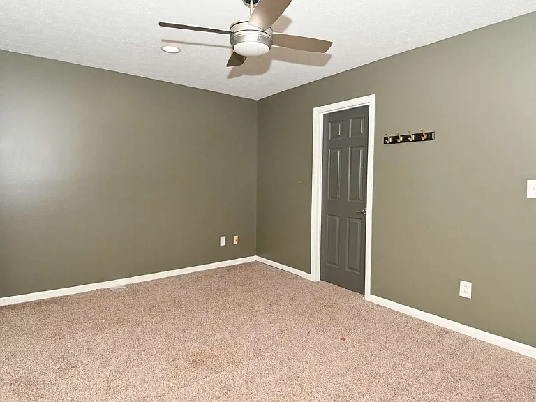 8405 Swift Ct — Photo 35