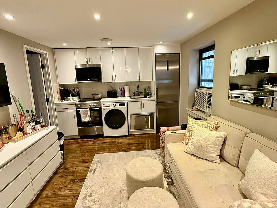 1st image of 215 E 3rd St APT 3R