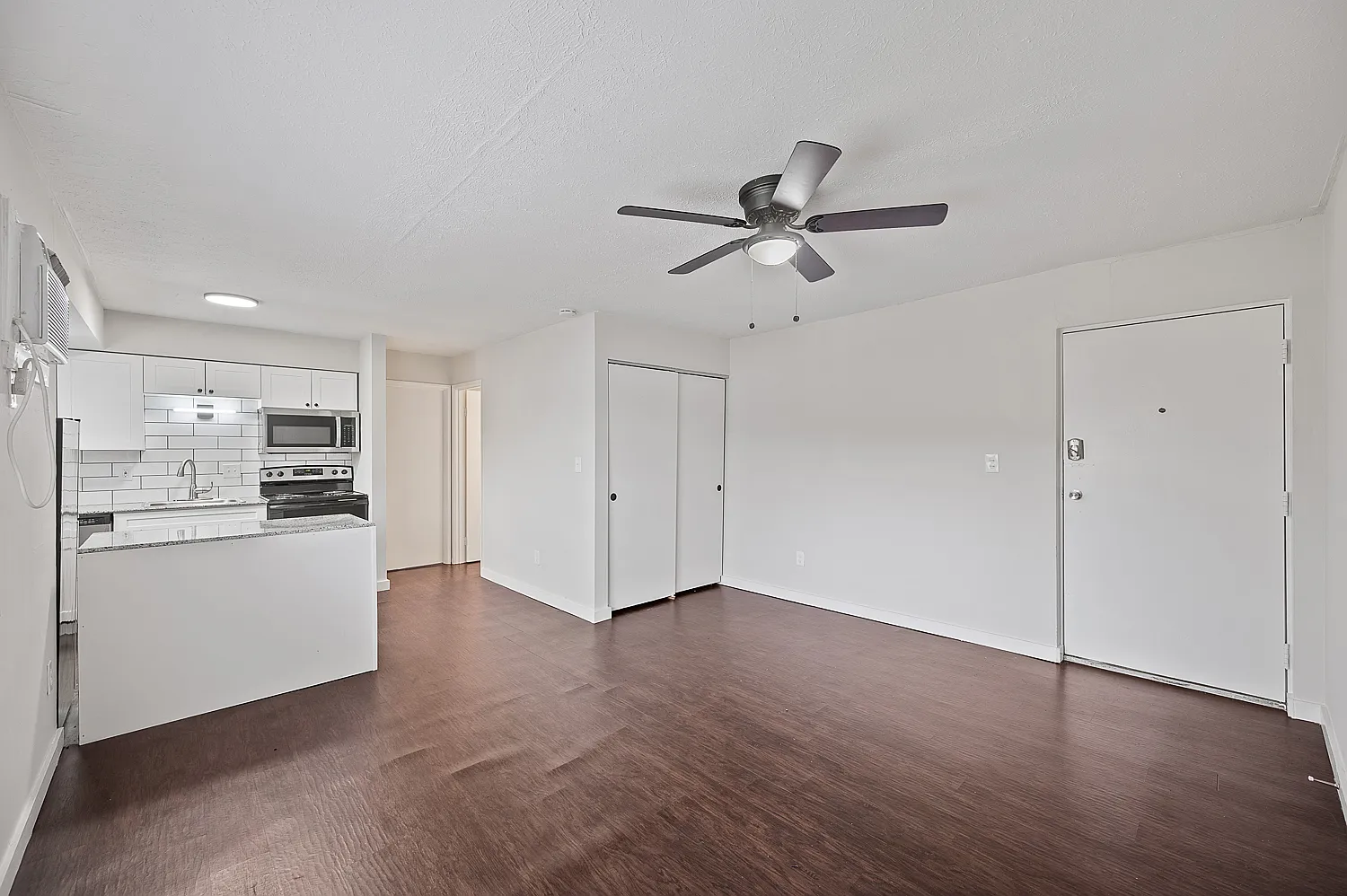 1 bed, 650 sqft, $950 — Photo 3