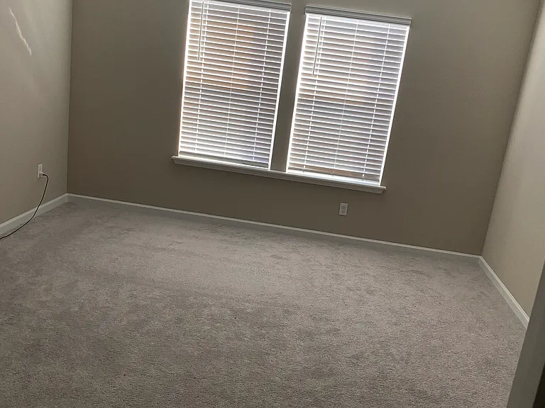 10223 Moran Ct — Photo 16