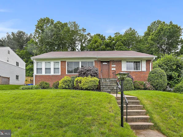 9212 Chanute Dr, Bethesda, MD 20814
