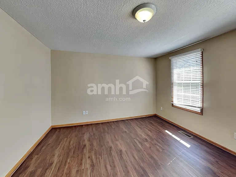 242 Iris Trail Dr — Photo 12