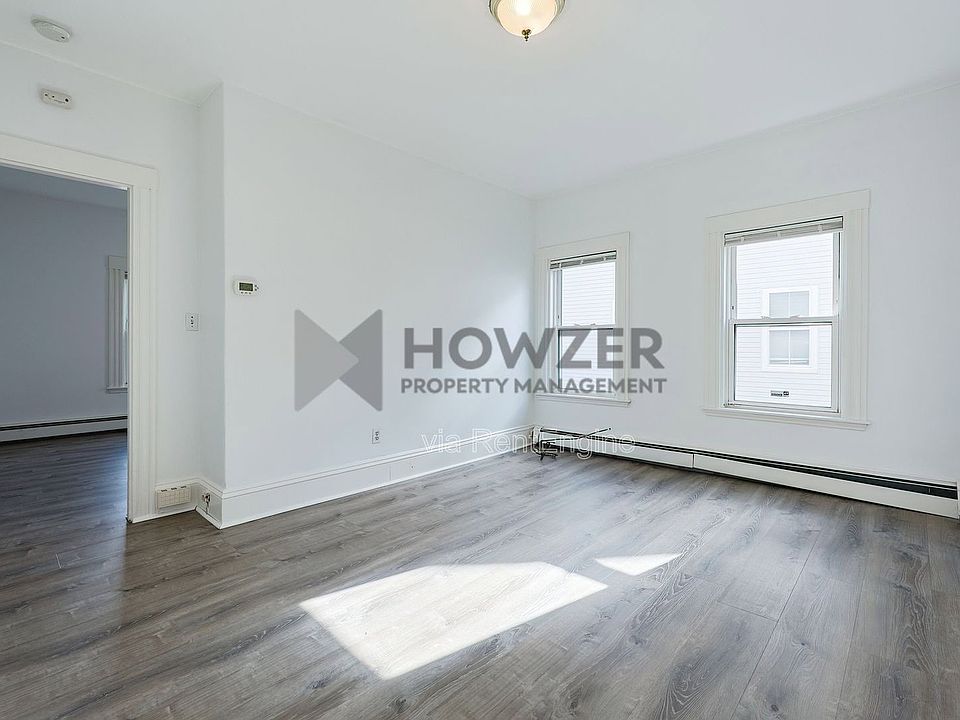 1st image of 128 Arnold St Unit 1