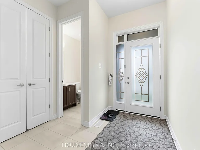 126 Lumen Pl — Photo 3