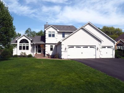 6331 Deerwood Ln, Lino Lakes, MN, 55014