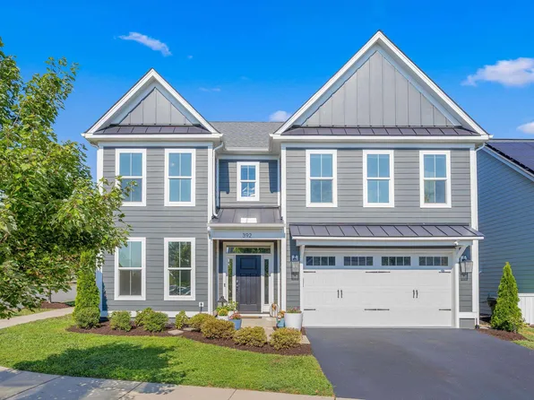 392 Claibourne Rd, Crozet, VA 22932