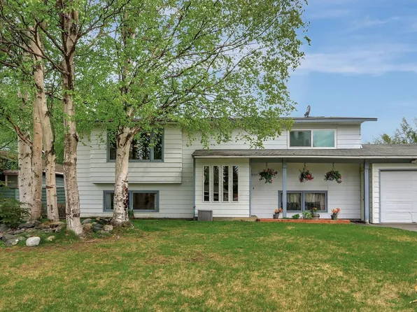 10245 Goodnews Cir, Anchorage, AK 99515