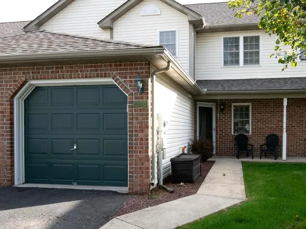 528 Gamma Dr, Wernersville, PA 19565