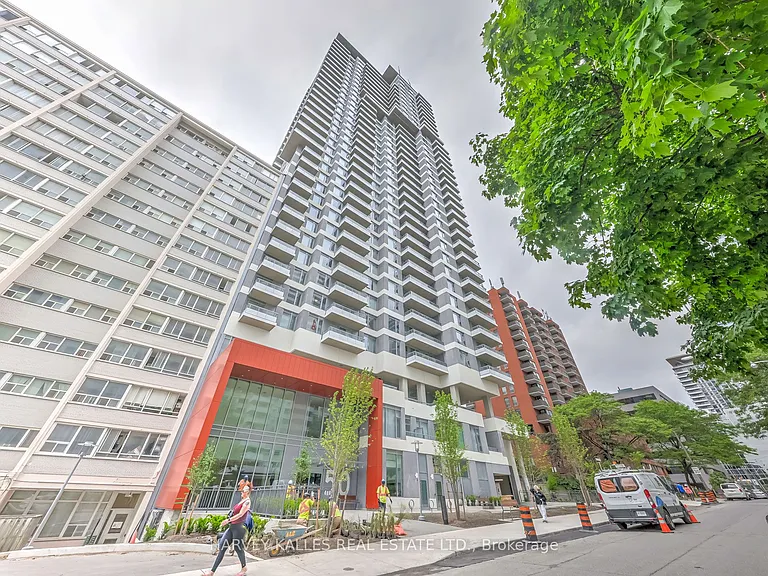 50 Dunfield Ave #Penthouse 17 — Photo 1