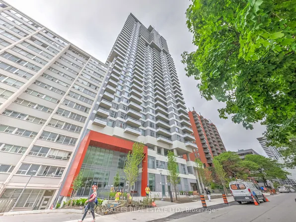 50 Dunfield Ave #Lph17, Toronto, ON M4S 0E4