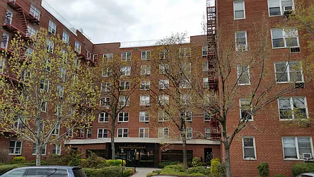 Sold by Winzone Realty Inc