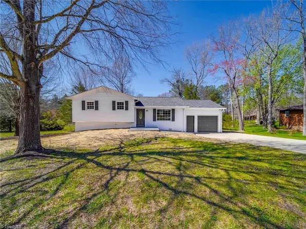 53 Huntington Dr, Denton, NC 27239