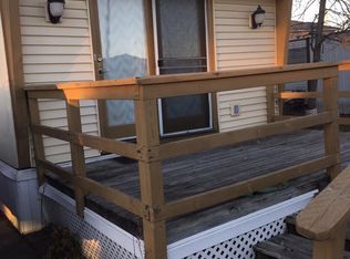 107 S 6th St TRLR 21, Kalona, IA 52247