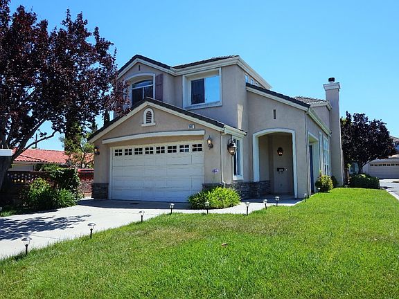 4th image of 2087 Hoover Dr