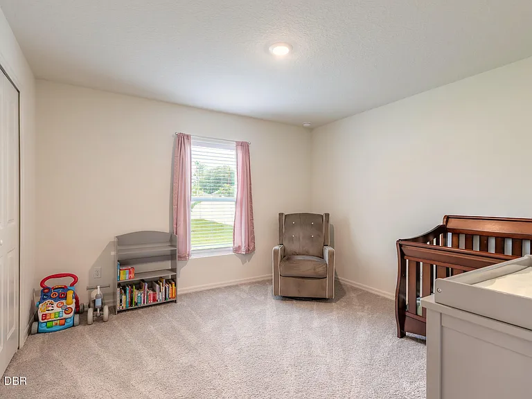 11 Ruth Dr — Photo 11