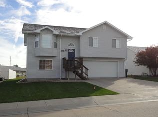 2411 Dawn Dr, Sidney, NE 69162