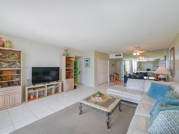 5th image of 5601 Collins Ave APT 512