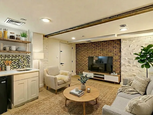 35 Lexington Avenue image 1 of 8