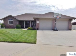 700 N 27th Cir Beatrice NE 68310 Zillow