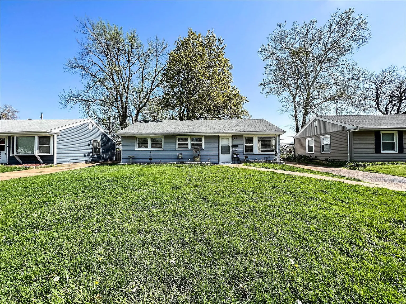 4111 Tesson St photo 1