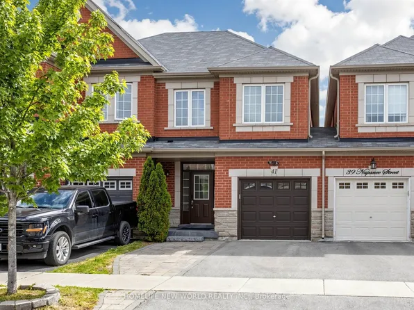 41 Napanee St, Richmond Hill, ON L4E 0X3
